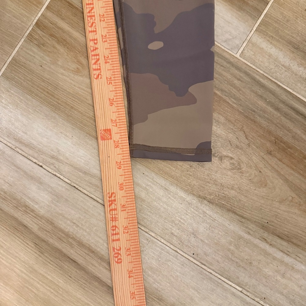 Alo Yoga High-Waist Vapor Leggings Dusk Camo Brown Purple Size Medium Activewear - Picture 5 of 6